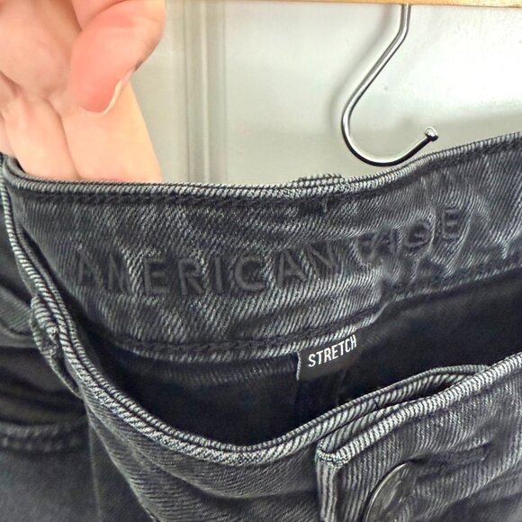 American Eagle Mom Jean Stretch Size 14 Black washed jeans Straight cut - Picture 3 of 7